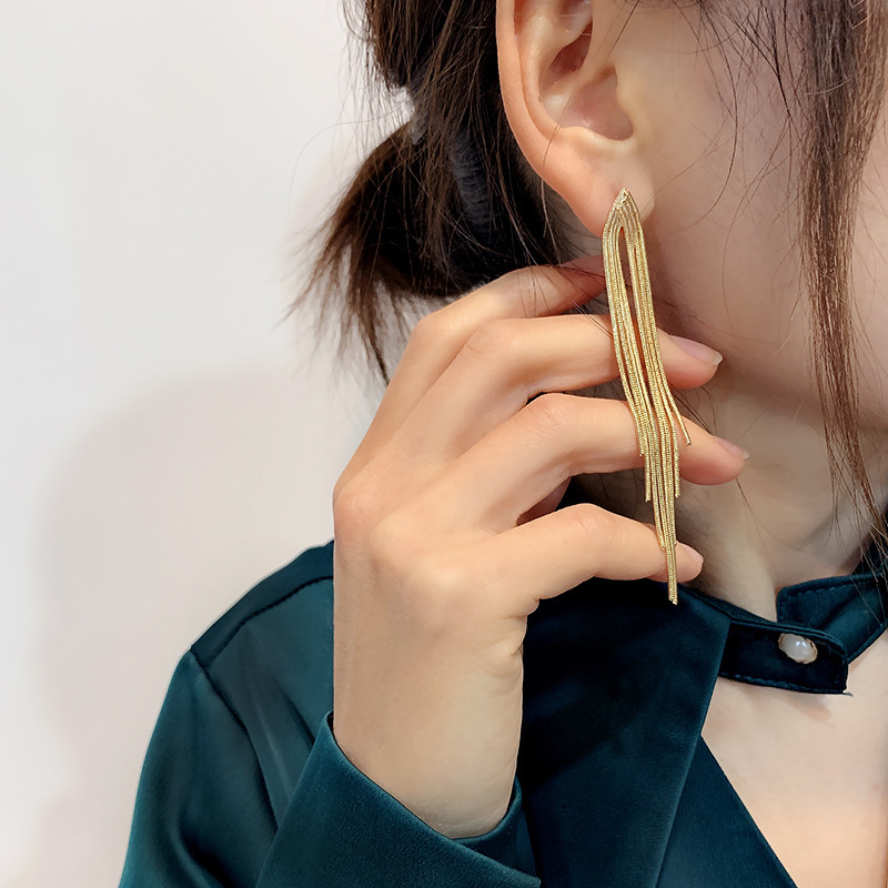 Fashion Geometric Metal Chain Long Tassel Earrings